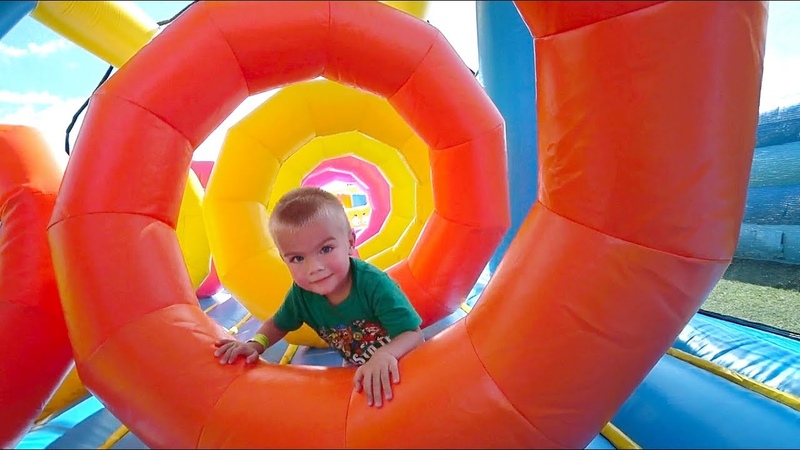 HAVE FUN AT BIG BOUNCE WITH