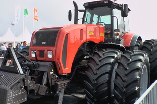 BELARUS 3522.5  355HP
