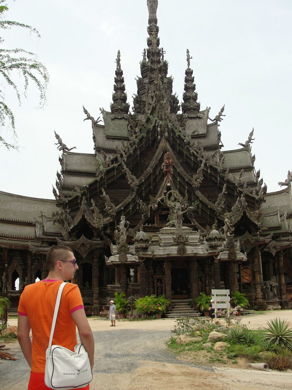 Антон Дмитриев djtonymontana.com | Москва