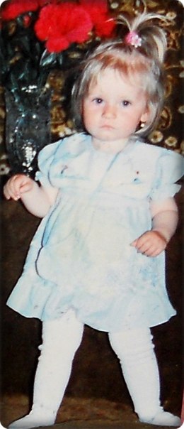 №19, Марічка Свистович, 30 лет №19, Марічка Свистович, 30 лет