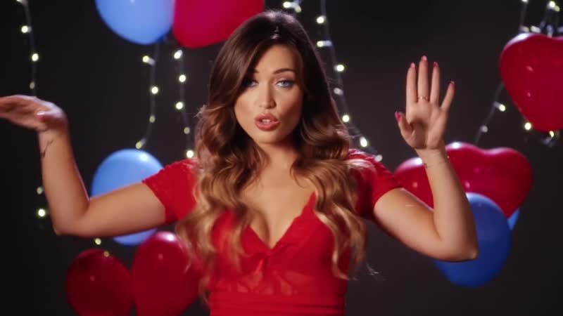 Elsa Esnoult Jsuis là haut Clip