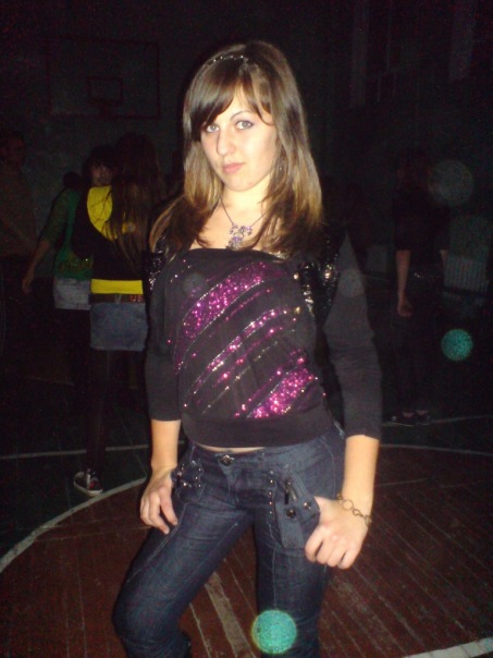 №13, Анютка Дмитренко №13, Анютка Дмитренко