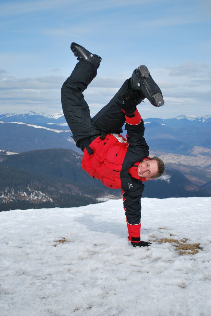 Максим Липецкий ---------34---------- | Днепр (Днепропетровск)