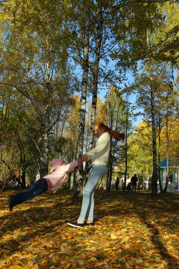 Нелли Попова |