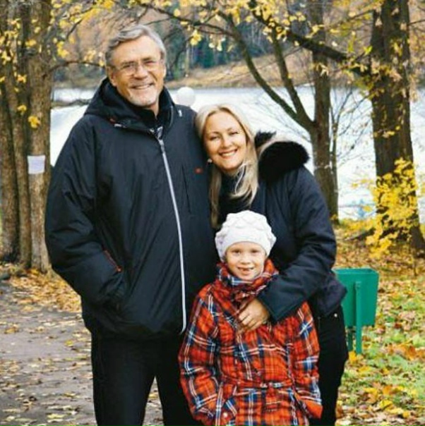 Актер михайлов александр биография личная жизнь дети Актер михайлов александр биография личная жизнь дети