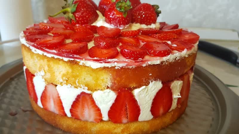 Торт Фрезье цыганка готовит. Торт с клубникой. Gipsy