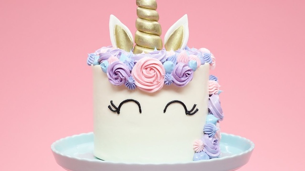 HOW TO MAKE A UNICORN CAKE NERDY