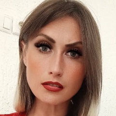Марина Комарова