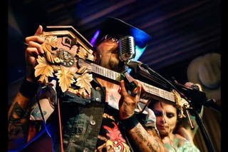 Christopher Ameruoso live Cuckoo Clock Guitar